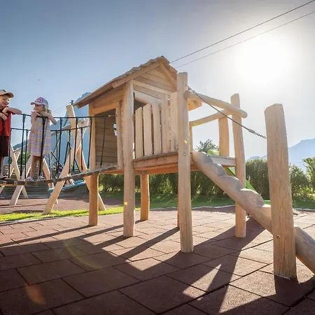 Lazy Rancho - Eiger - Moench - Jungfrau - キャンプ場