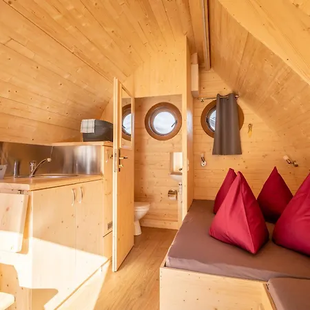 Kemping Lazy Rancho - Eiger - Moench - Jungfrau - Interlaken