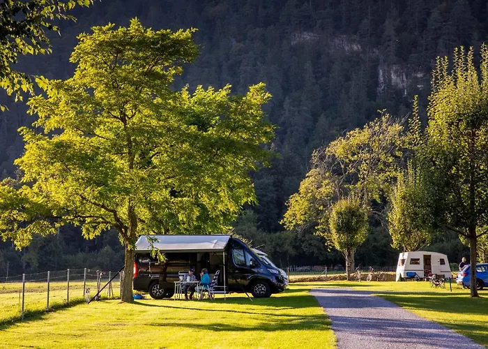 Lazy Rancho - Eiger - Moench - Jungfrau - Campsite Interlaken