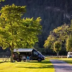 Lazy Rancho - Eiger - Moench - Jungfrau - مكان تخييم إنترلاكن