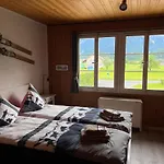 Lazy Rancho - Eiger - Moench - Jungfrau - مكان تخييم إنترلاكن